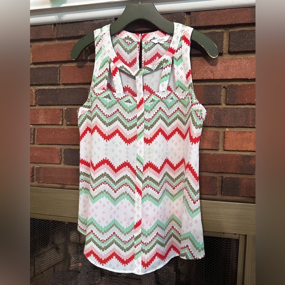 Candies sleeveless top Size M (measurements)